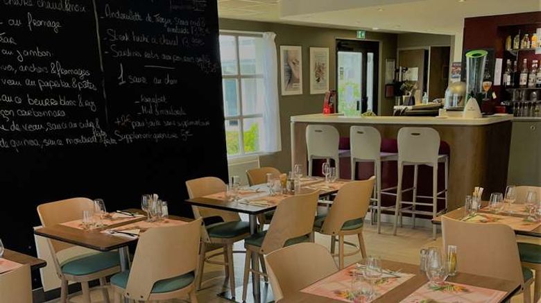 <b>Campanile Orleans Sud Restaurant</b>. Images powered by <a href="https://iceportal.shijigroup.com/" title="IcePortal" target="_blank">IcePortal</a>.