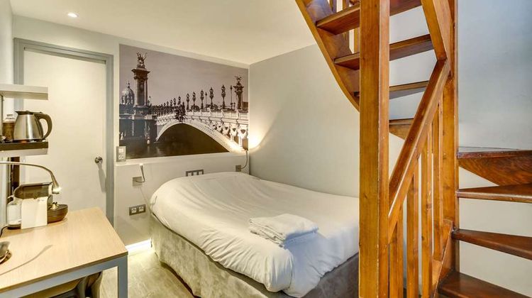 Kyriad Paris Nation Room