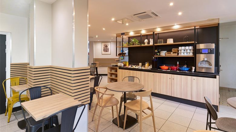 <b>Campanile Maine Montparnasse Restaurant</b>. Images powered by <a href="https://iceportal.shijigroup.com/" title="IcePortal" target="_blank">IcePortal</a>.