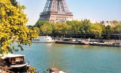 Campanile Paris Tour Eiffel