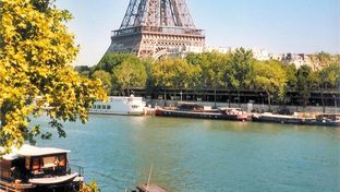 Campanile Paris Tour Eiffel