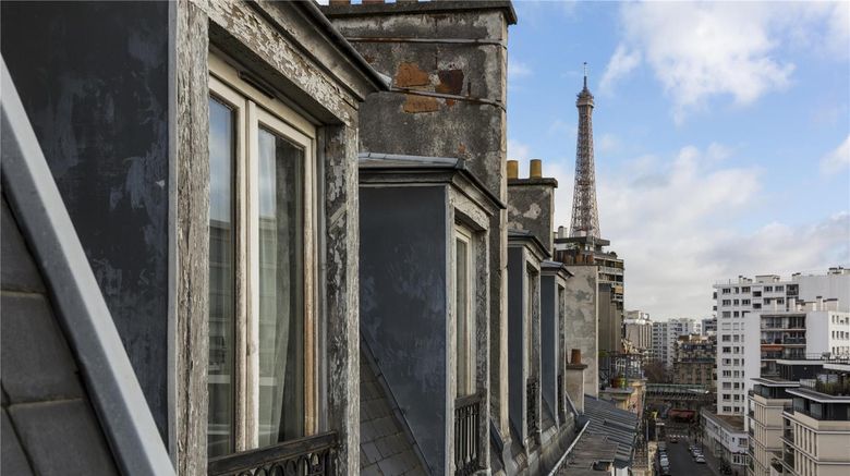 <b>Campanile Paris Tour Eiffel Exterior</b>. Images powered by <a href="https://iceportal.shijigroup.com/" title="IcePortal" target="_blank">IcePortal</a>.