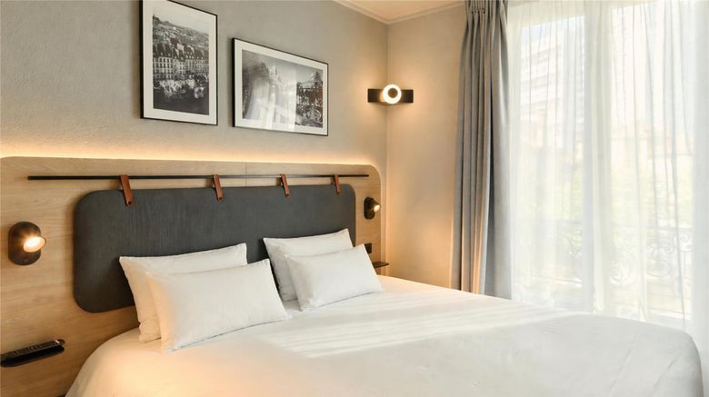 <b>Campanile Paris Tour Eiffel Room</b>. Images powered by <a href="https://iceportal.shijigroup.com/" title="IcePortal" target="_blank">IcePortal</a>.