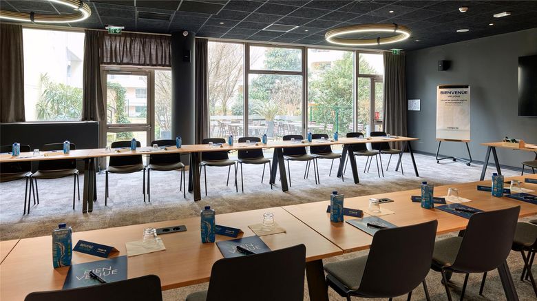 <b>Campanile Paris 19 - La Villette Meeting</b>. Images powered by <a href="https://iceportal.shijigroup.com/" title="IcePortal" target="_blank">IcePortal</a>.