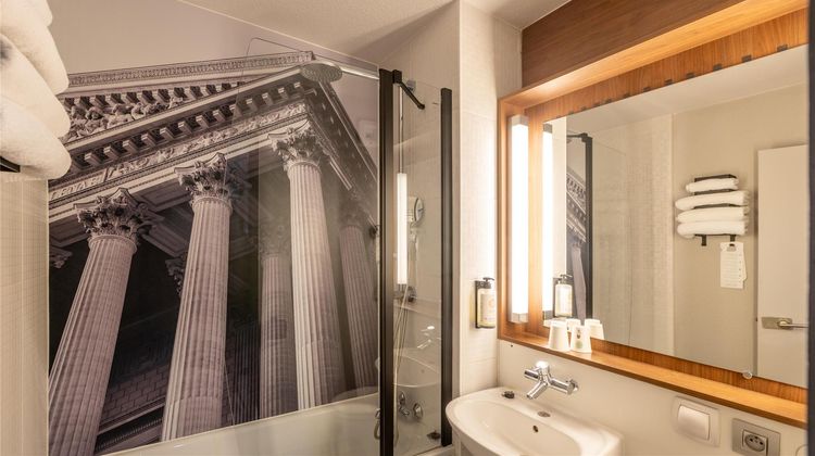 Campanile Paris Est Bobigny Room