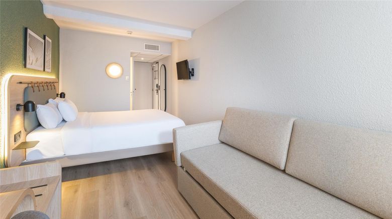 <b>Campanile Porte de Bagnolet Room</b>. Images powered by <a href="https://iceportal.shijigroup.com/" title="IcePortal" target="_blank">IcePortal</a>.
