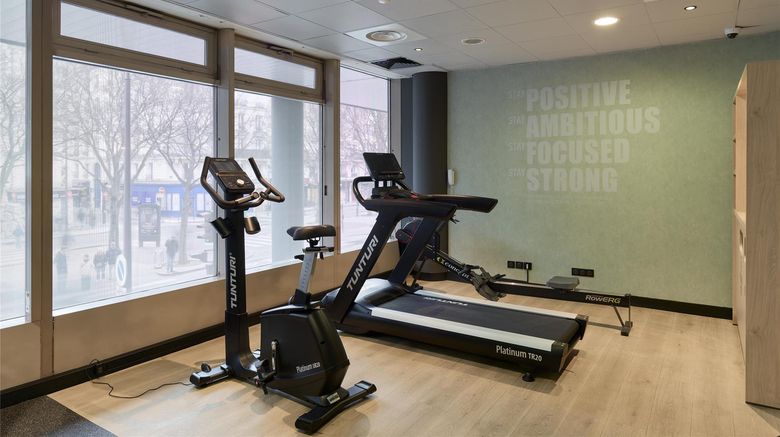 <b>Campanile Paris West Health</b>. Images powered by <a href="https://iceportal.shijigroup.com/" title="IcePortal" target="_blank">IcePortal</a>.