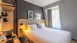 Campanile Paris West Levallois Room