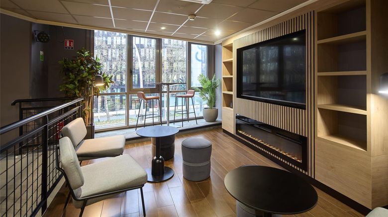 <b>Campanile Paris South/Arcueil Lobby</b>. Images powered by <a href="https://iceportal.shijigroup.com/" title="IcePortal" target="_blank">IcePortal</a>.