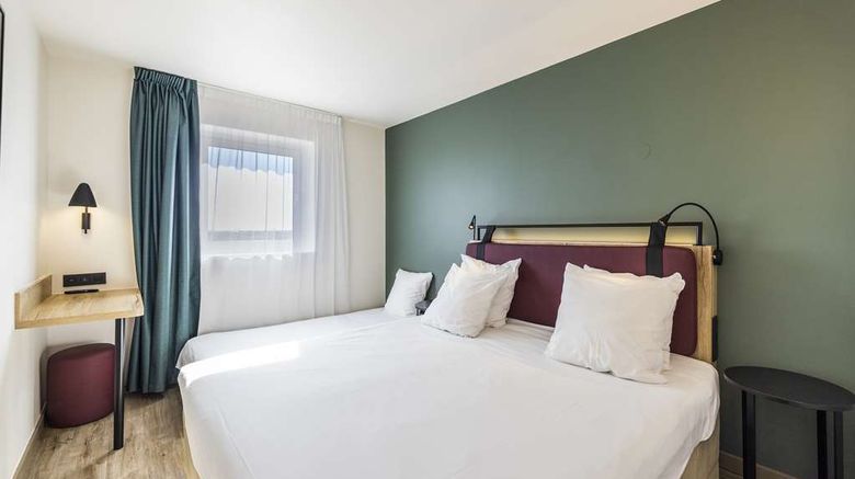 <b>Hotel Campanile Perpignan Nord Room</b>. Images powered by <a href="https://iceportal.shijigroup.com/" title="IcePortal" target="_blank">IcePortal</a>.