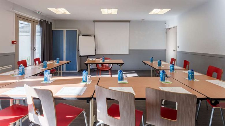 <b>Campanile Rouen Sud Parc Expo Meeting</b>. Images powered by <a href="https://iceportal.shijigroup.com/" title="IcePortal" target="_blank">IcePortal</a>.