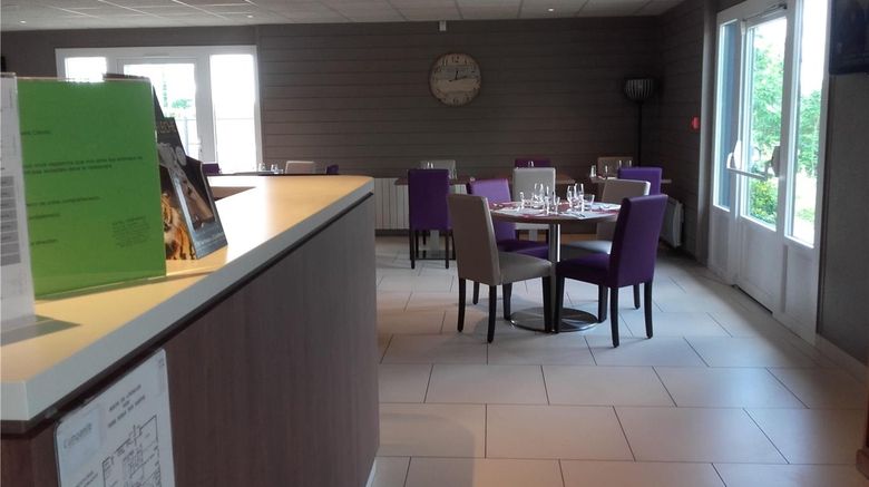 <b>Campanile Sable sur Sarthe Lobby</b>. Images powered by <a href="https://iceportal.shijigroup.com/" title="IcePortal" target="_blank">IcePortal</a>.