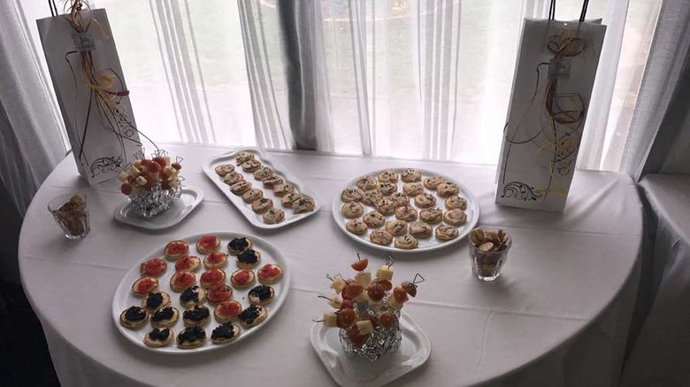 <b>CAMPANILE HOTEL SAINT AVOLD Restaurant</b>. Images powered by <a href="https://iceportal.shijigroup.com/" title="IcePortal" target="_blank">IcePortal</a>.