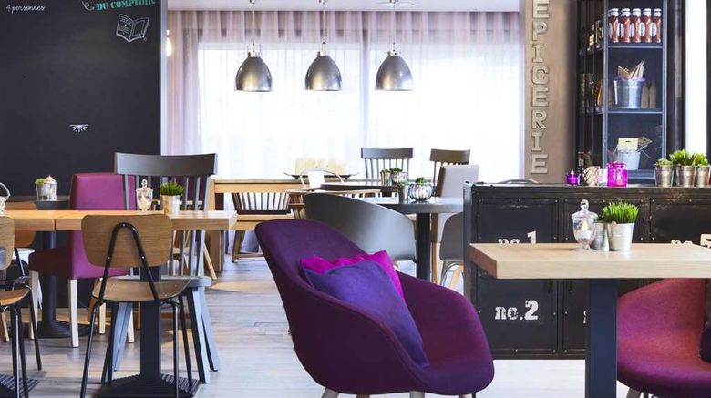 <b>Campanile St Germain en Laye Restaurant</b>. Images powered by <a href="https://iceportal.shijigroup.com/" title="IcePortal" target="_blank">IcePortal</a>.