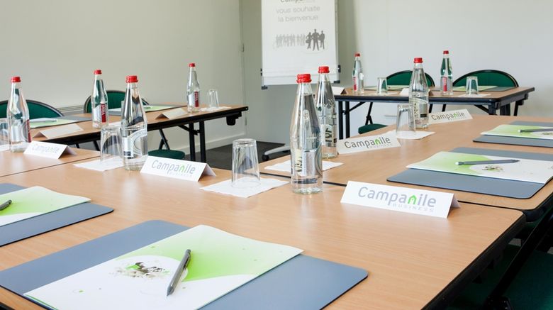 <b>Campanile Saint Malo Meeting</b>. Images powered by <a href="https://iceportal.shijigroup.com/" title="IcePortal" target="_blank">IcePortal</a>.