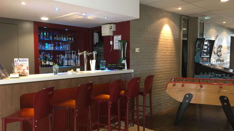 <b>Campanile Saint Quentin en Yvelines Restaurant</b>. Images powered by <a href="https://iceportal.shijigroup.com/" title="IcePortal" target="_blank">IcePortal</a>.