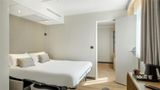 Campanile Saint Quentin en Yvelines Room
