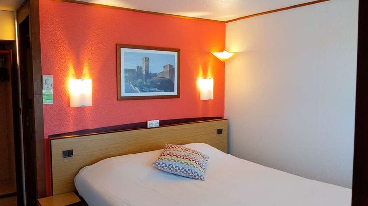 Campanile Hotel Room