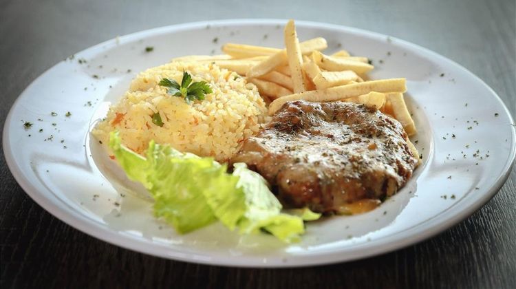 Kyriad Sedan Restaurant