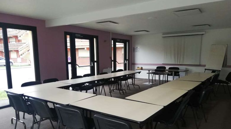 <b>Kyriad Direct Soissons Meeting</b>. Images powered by <a href="https://iceportal.shijigroup.com/" title="IcePortal" target="_blank">IcePortal</a>.