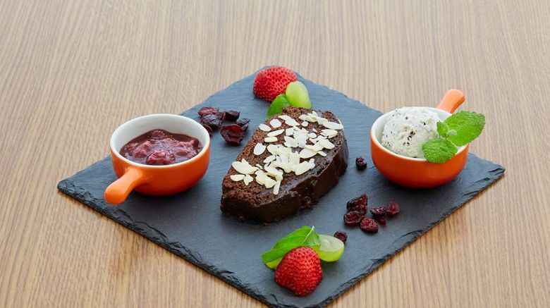 <b>Hotel Campanile Szczecin Restaurant</b>. Images powered by <a href="https://iceportal.shijigroup.com/" title="IcePortal" target="_blank">IcePortal</a>.