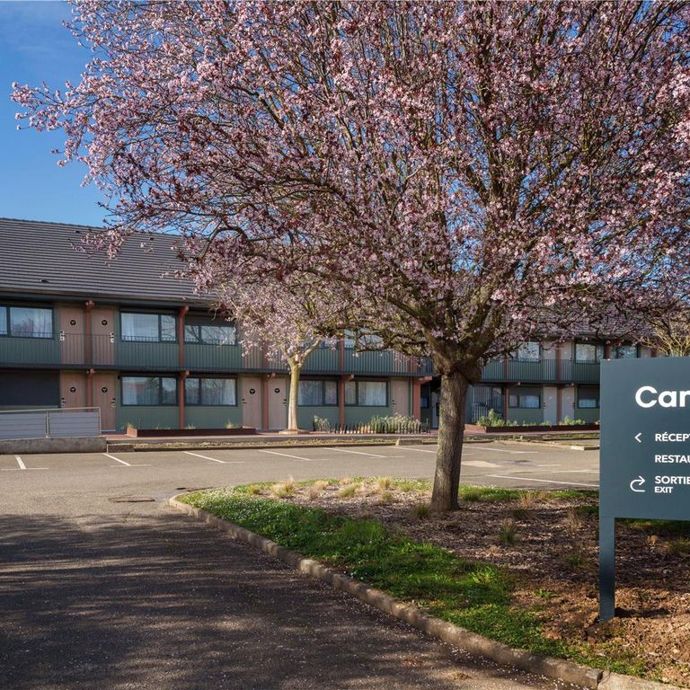 Campanile Taverny