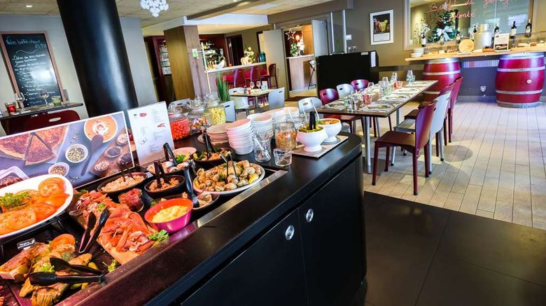 <b>Campanile Toulouse West Purpan Restaurant</b>. Images powered by <a href="https://iceportal.shijigroup.com/" title="IcePortal" target="_blank">IcePortal</a>.