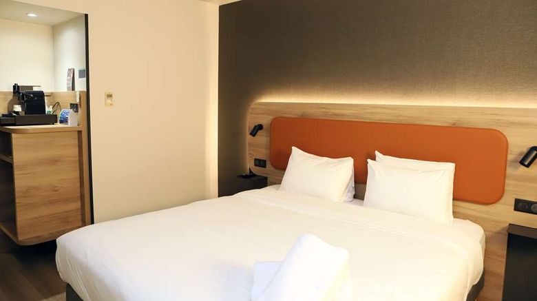 <b>Campanile Toulouse Sud-Est Room</b>. Images powered by <a href="https://iceportal.shijigroup.com/" title="IcePortal" target="_blank">IcePortal</a>.