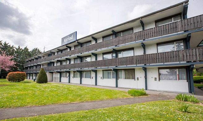 Hotel Kyriad Valenciennes Sud Exterior
