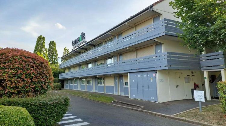 Hotel Campanile Versailles-Buc Exterior