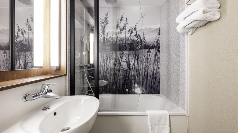 <b>Campanile Vierzon Room</b>. Images powered by <a href="https://iceportal.shijigroup.com/" title="IcePortal" target="_blank">IcePortal</a>.