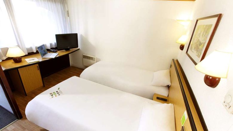 <b>CAMPANILE VILLEFRANCHE SUR SAONE Room</b>. Images powered by <a href="https://iceportal.shijigroup.com/" title="IcePortal" target="_blank">IcePortal</a>.