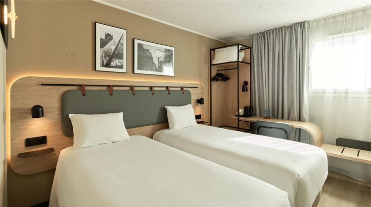 Campanile Paris Sud Room