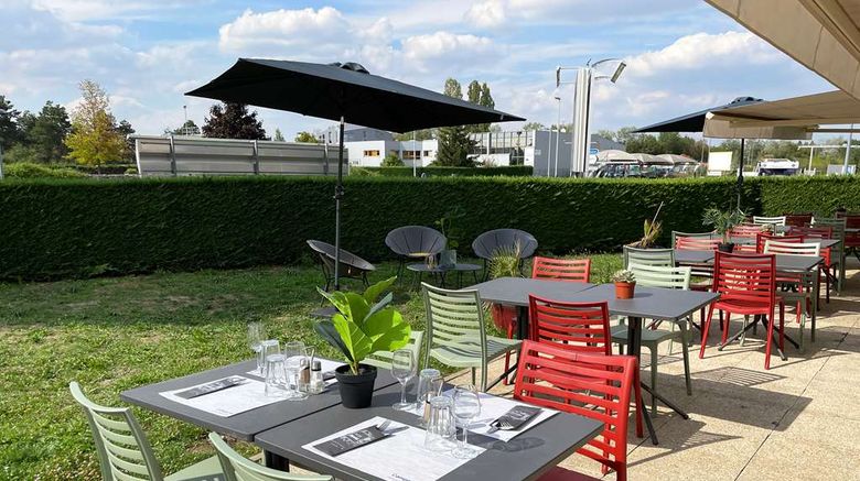 <b>Campanile VillejustZA Courtaboeuf Exterior</b>. Images powered by <a href="https://iceportal.shijigroup.com/" title="IcePortal" target="_blank">IcePortal</a>.