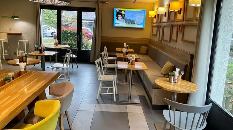 <b>Campanile Paris/Villepinte Restaurant</b>. Images powered by <a href="https://iceportal.shijigroup.com/" title="IcePortal" target="_blank">IcePortal</a>.