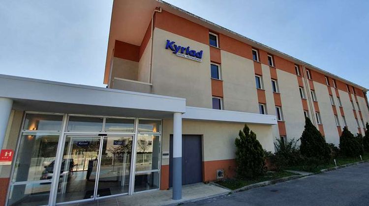 Kyriad Aix Les Milles - Plan de Campagne Exterior