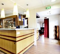 Kyriad Angers Sud-Les Ponts de Ce Lobby