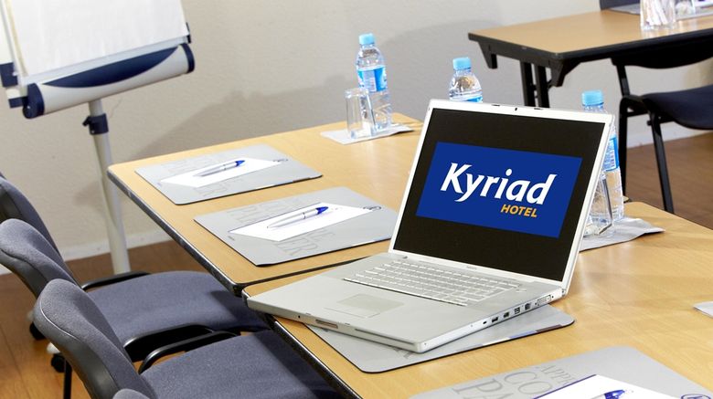 <b>Kyriad Angers Sud-Les Ponts de Ce Meeting</b>. Images powered by <a href="https://iceportal.shijigroup.com/" title="IcePortal" target="_blank">IcePortal</a>.