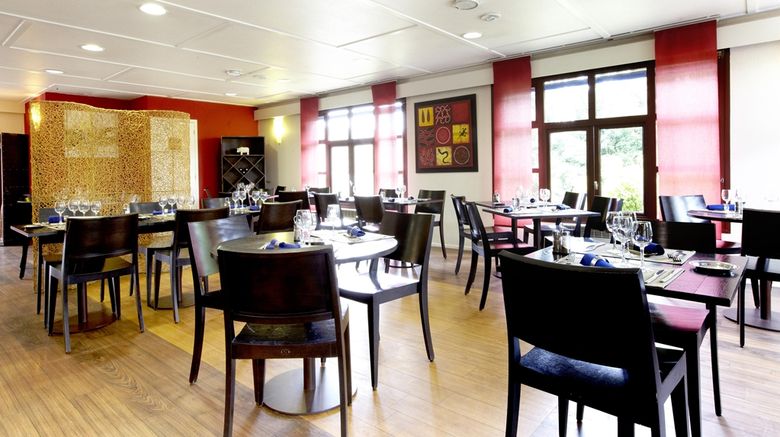<b>Kyriad Angers Sud-Les Ponts de Ce Restaurant</b>. Images powered by <a href="https://iceportal.shijigroup.com/" title="IcePortal" target="_blank">IcePortal</a>.
