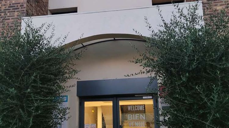 Kyriad Arles Exterior