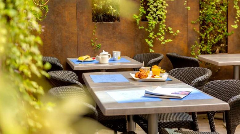 <b>Hotel Kyriad Avignon Centre Restaurant</b>. Images powered by <a href="https://iceportal.shijigroup.com/" title="IcePortal" target="_blank">IcePortal</a>.