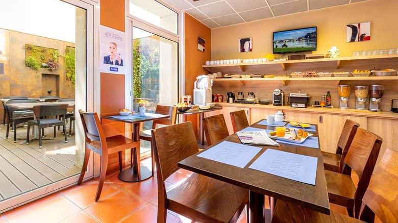 <b>Hotel Kyriad Avignon Centre Restaurant</b>. Images powered by <a href="https://iceportal.shijigroup.com/" title="IcePortal" target="_blank">IcePortal</a>.