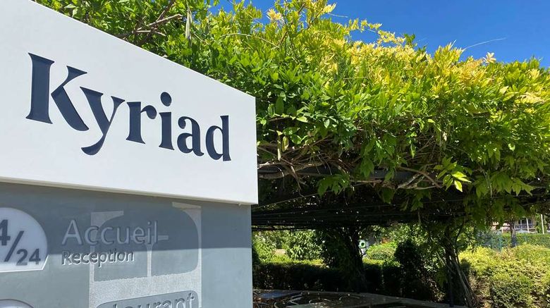 <b>Kyriad Hotel Beaune Exterior</b>. Images powered by <a href="https://iceportal.shijigroup.com/" title="IcePortal" target="_blank">IcePortal</a>.