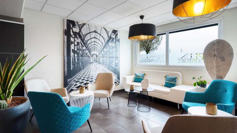 <b>Hotel Kyriad Belfort Lobby</b>. Images powered by <a href="https://iceportal.shijigroup.com/" title="IcePortal" target="_blank">IcePortal</a>.