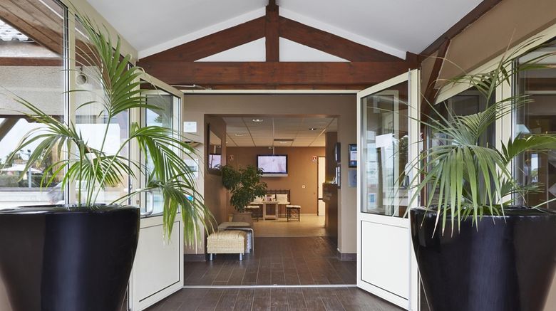 <b>Hotel Kyriad Caen Sud Ifs Lobby</b>. Images powered by <a href="https://iceportal.shijigroup.com/" title="IcePortal" target="_blank">IcePortal</a>.