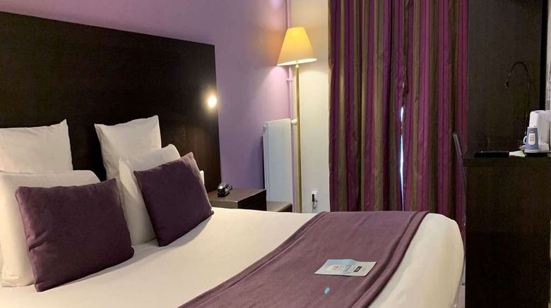 <b>Hotel Kyriad Charlon Sur Saone Room</b>. Images powered by <a href="https://iceportal.shijigroup.com/" title="IcePortal" target="_blank">IcePortal</a>.