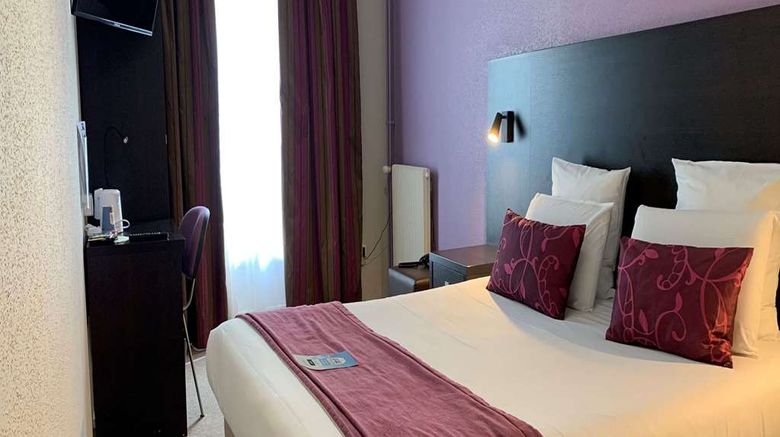 <b>Hotel Kyriad Charlon Sur Saone Room</b>. Images powered by <a href="https://iceportal.shijigroup.com/" title="IcePortal" target="_blank">IcePortal</a>.