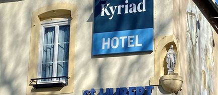 Hotel Kyriad Charlon Sur Saone Exterior