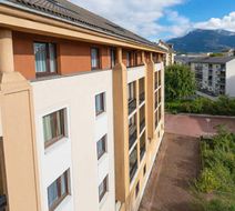 Kyriad Chambery Center Curial Exterior