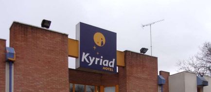 Kyriad Chantilly Exterior